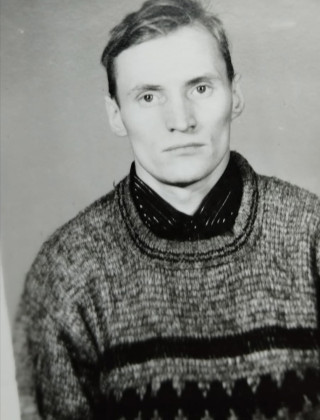Попов Владимир Васильевич.